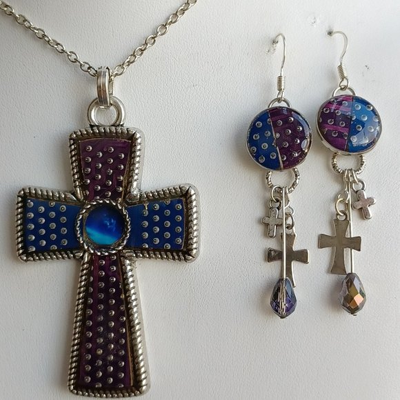 Handcrafted by GEEK BLING, One of kind, Jewelry set , cross and earrings - Picture 1 of 3